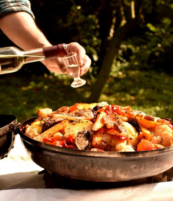 Hungarian Cooking Dish for 10 Persons - Image 4